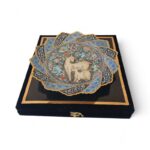 بشقاب میناکاری دیوارکوب 30 سانتی با قاب جیر کد 1DK87 - تصویر 2