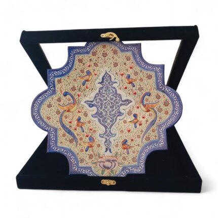 بشقاب میناکاری برجسته